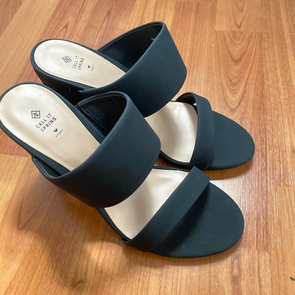 Black sandals - Picture 3 of 4